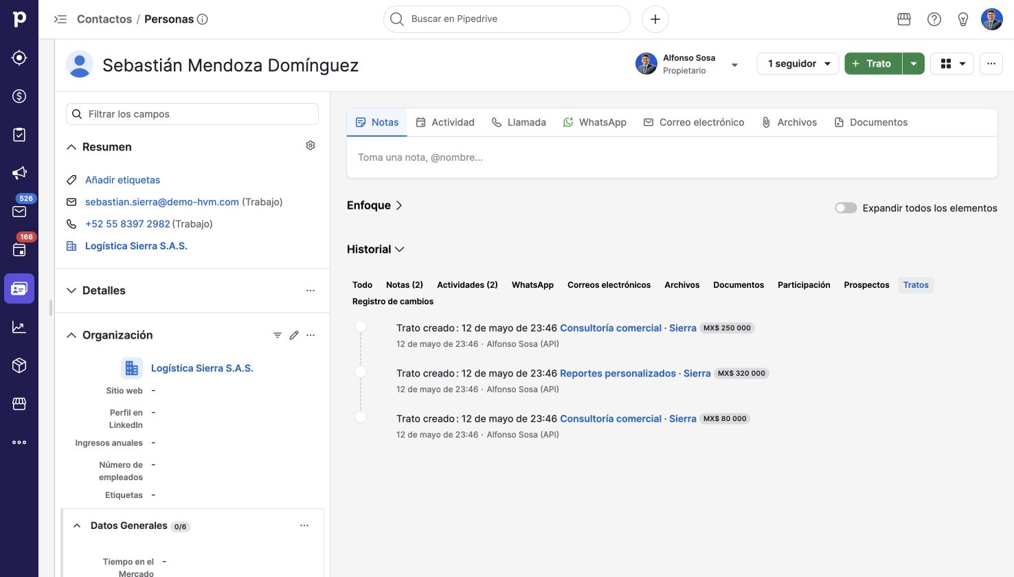 Contacto y oportunidades relacionadas. Pipedrive en una cuenta de demostración.